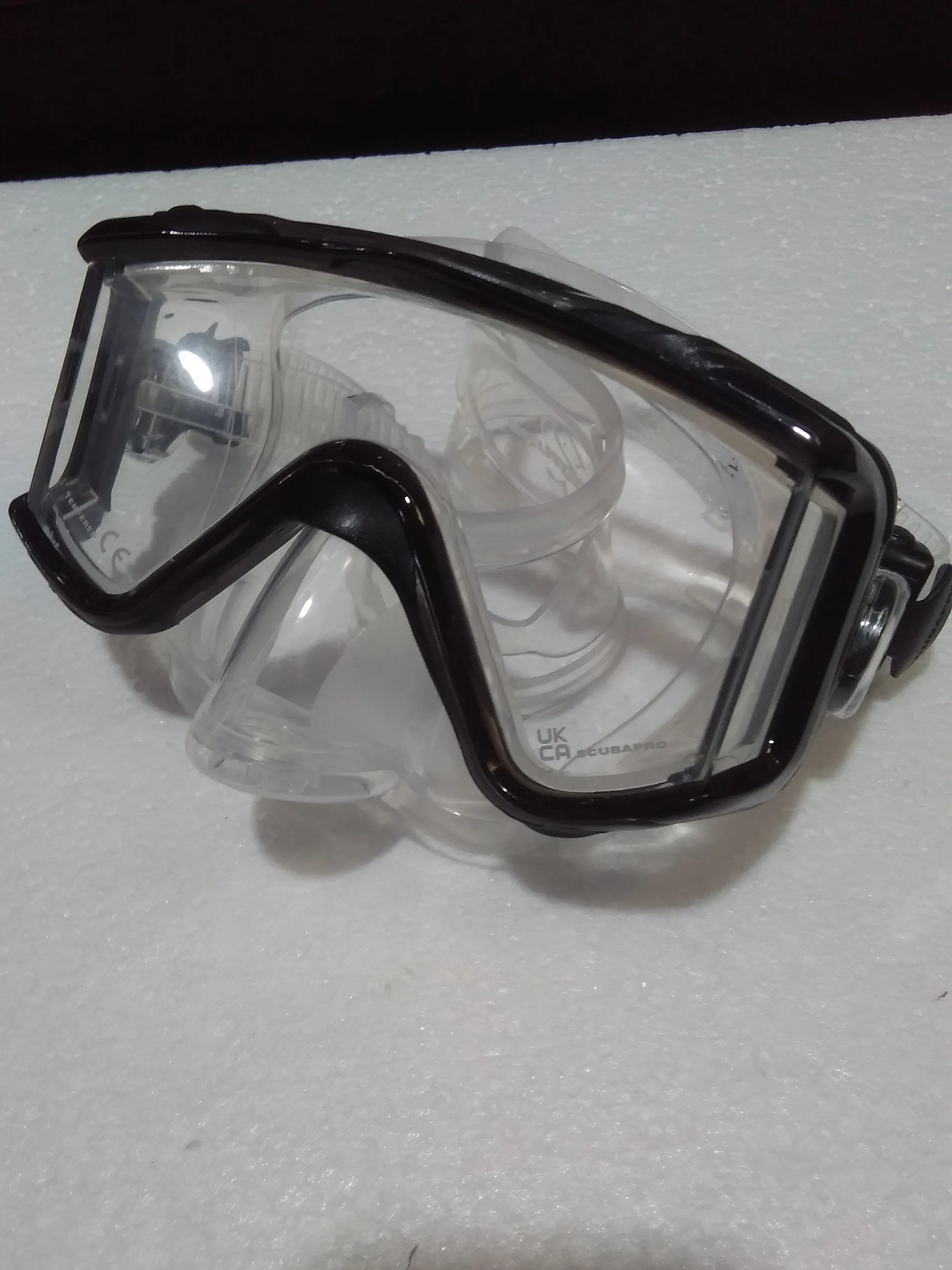 Used Scubapro Crystal Vu Plus Single Lens Scuba Diving Mask w/ Purge